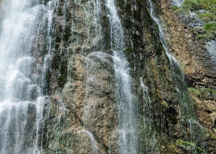 Bergzeit * فونغيبيرغ